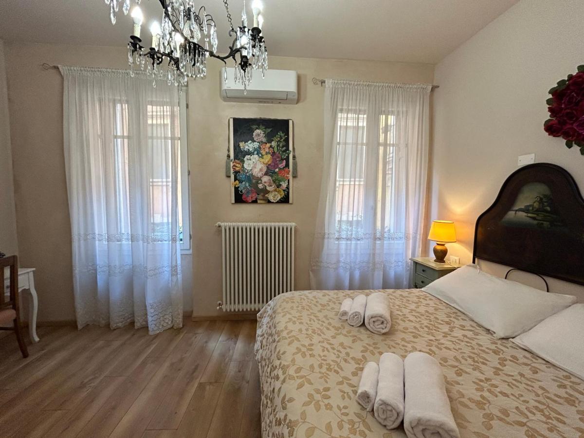 Sofia Rooms เวโรนา ภายนอก รูปภาพ