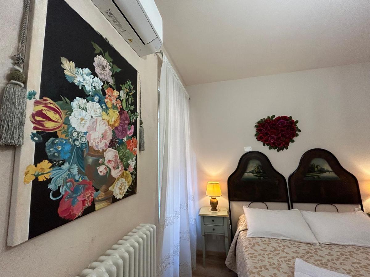 Sofia Rooms เวโรนา ภายนอก รูปภาพ